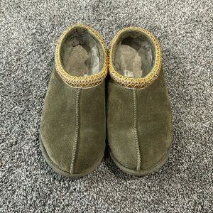 Ugg Tasman